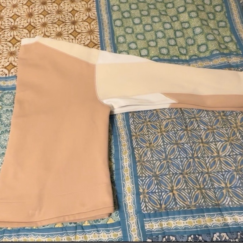 Nike Tech Fleece Crew neck shirt,med, cream/beige, used lightly - Picture 8 of 10